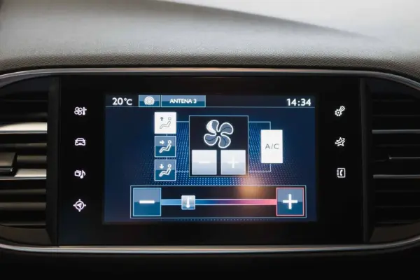 Peugeot 308 SW 13