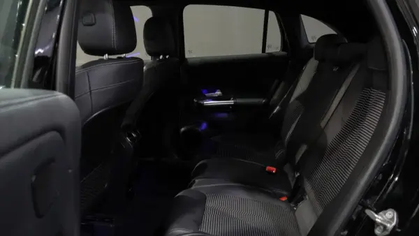 Mercedes-Benz GLA 200 45
