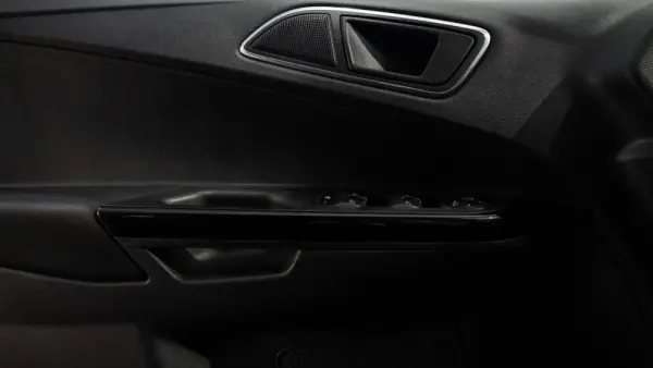 Ford B-Max 1.5 TDCi Titanium 19