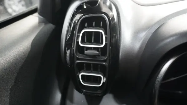 Citroën C3 Aircross 1.2 PureTech Shine 23