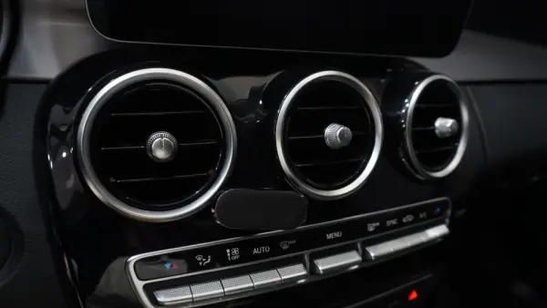 Mercedes-Benz C 200 29