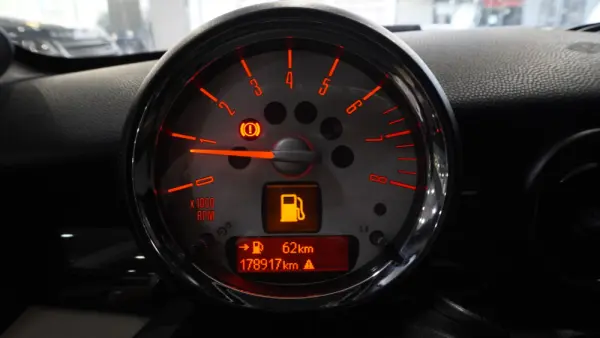 MINI 3 Portas Cooper S 17