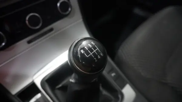 Volkswagen Passat 1.6 TDI Confortline 28