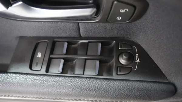 Land Rover Range Rover Evoque 2.0 eD4 SE Dynamic 17