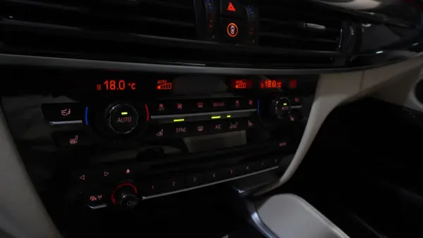 BMW X6 40 d xDrive 27