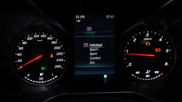 Mercedes-Benz C 200 25