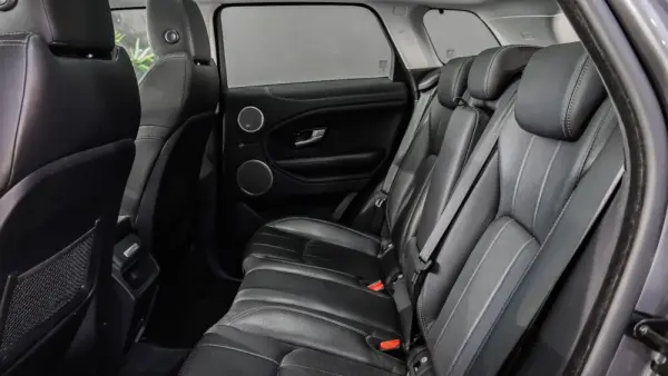 Land Rover Range Rover Evoque 29