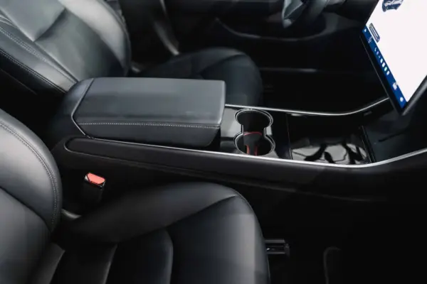 Tesla Model 3 11