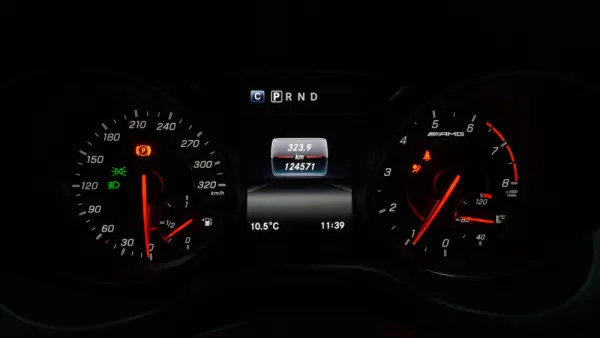 Mercedes-Benz CLA 45 AMG 4Matic Speedshift 7G-DCT 32