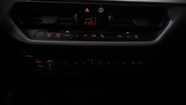 BMW 116 D Automatica 27