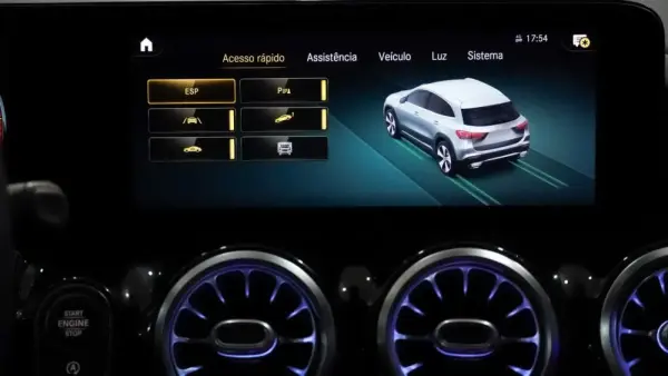 Mercedes-Benz GLA 200 d Progressive 32