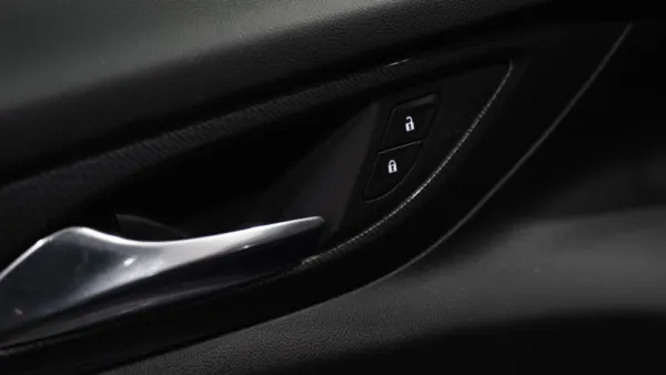 Opel Insignia Sports Tourer 30