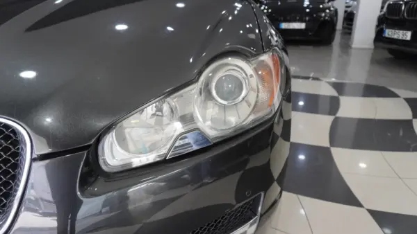 Jaguar XF 3.0 D V6 S Portfolio 4