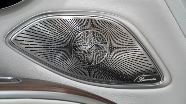 Mercedes-Benz EQS 580 48