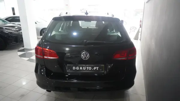 Volkswagen Passat 1.6 TDI Confortline 10