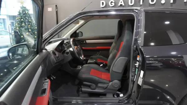 Suzuki Swift 1.6 Sport 10