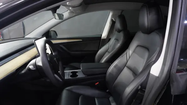 Tesla Model Y Tração Traseira 18