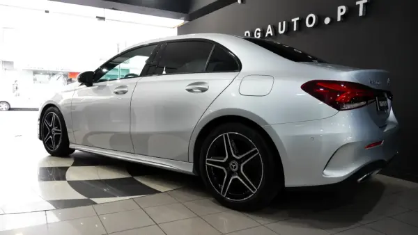 Mercedes-Benz A 200 11