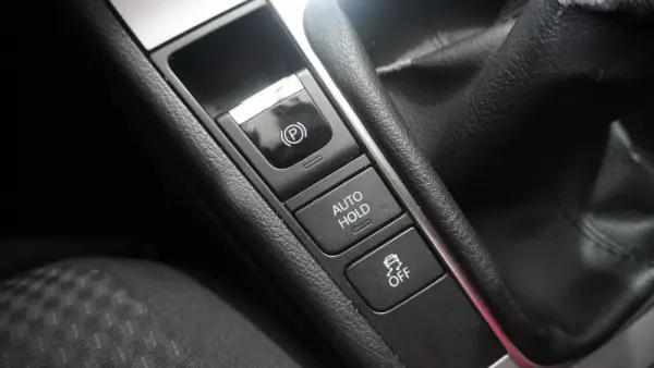 Volkswagen Passat 1.6 TDI Confortline 26