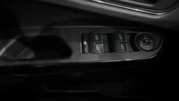 Ford B-Max 1.5 TDCi Titanium 21