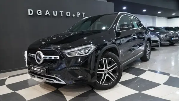 Mercedes-Benz GLA 200 2