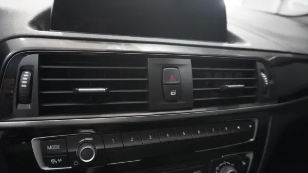 BMW 118 i Line Sport Auto 25