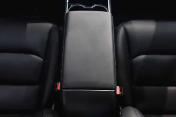 Tesla Model 3 7