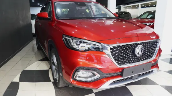 MG EHS 1.5 T-GDI Plug-in Hybrid Luxury 6