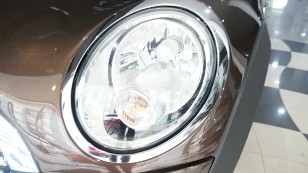 MINI 3 Portas Cooper Cabrio 1.6i 6
