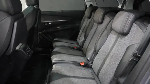 Peugeot 5008 1.2 PureTech Allure Pack 15