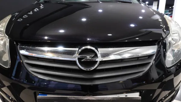 Opel Corsa 1.3 CDTI Edition Série 111 Anos 4