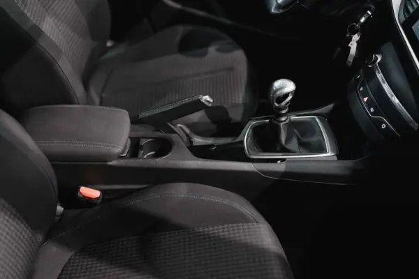 Peugeot 308 SW BlueHDi Style 29