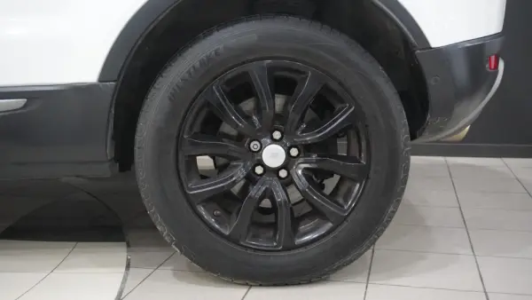 Land Rover Range Rover Evoque 2.0 eD4 SE Dynamic 7