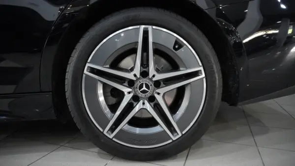 Mercedes-Benz C 220 Station d 9G-TRONIC 4Matic AMG Line 6