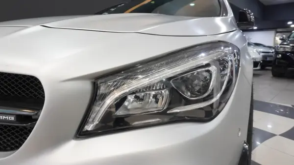 Mercedes-Benz CLA 45 AMG 4Matic Speedshift 7G-DCT 6