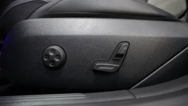 Mercedes-Benz C 220 Station d 9G-TRONIC 4Matic AMG Line 16