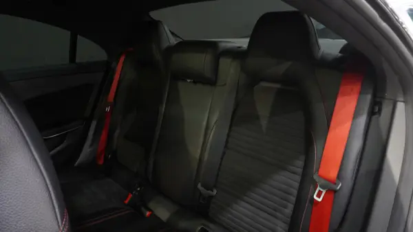 Mercedes-Benz CLA 45 AMG 4Matic Speedshift 7G-DCT 18