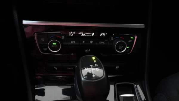 BMW 225xe Active Tourer iPerformance xDrive 19