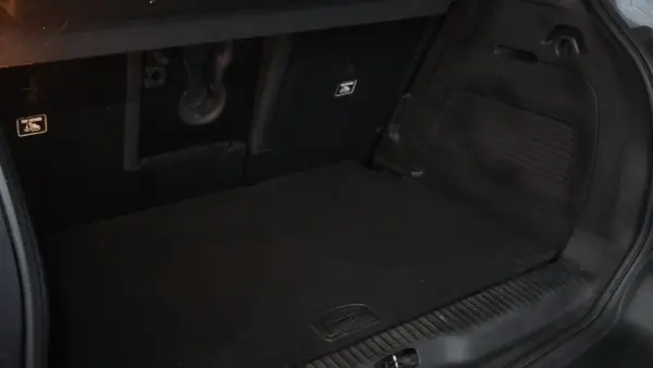 Citroën C3 Aircross 1.2 PureTech Shine 12