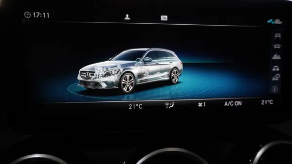 Mercedes-Benz C 200 26