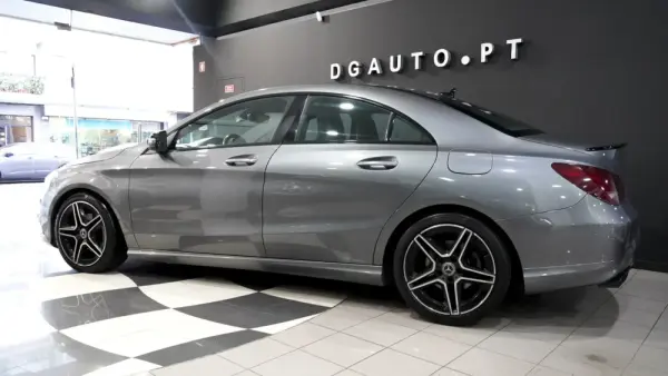 Mercedes-Benz CLA 220 7