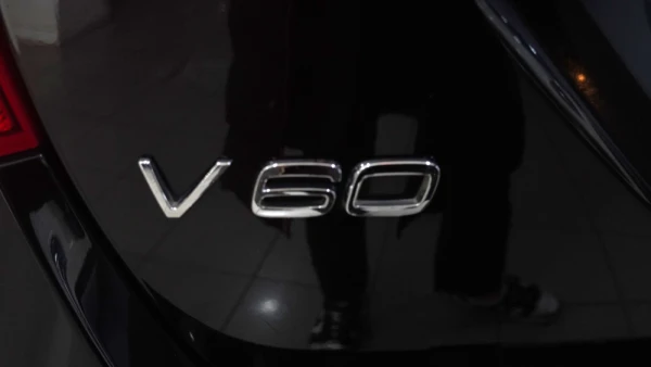 Volvo V60 1.6 D2 Drive R-Design Start/Stop 42