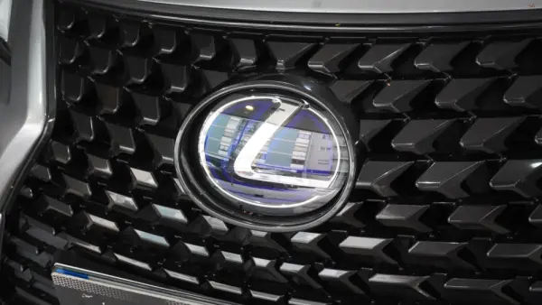 Lexus UX 250h Business 3