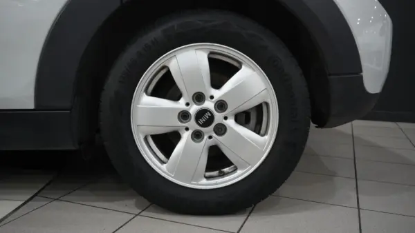 MINI 3 Portas Cooper D 4