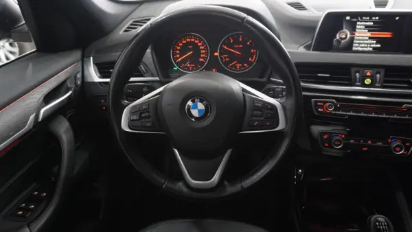 BMW X1 16 d sDrive 19