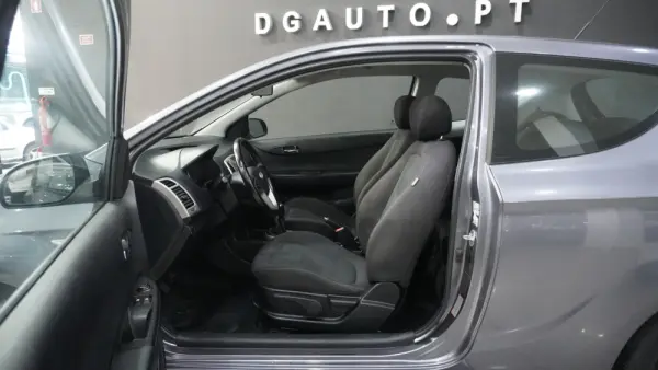 Hyundai i20 1.4 CRDI Comfort 9
