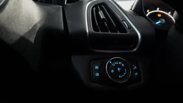 Ford B-Max 1.5 TDCi Titanium 23