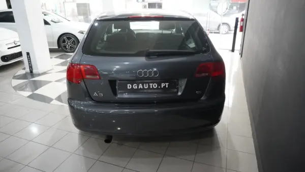 Audi A3 8