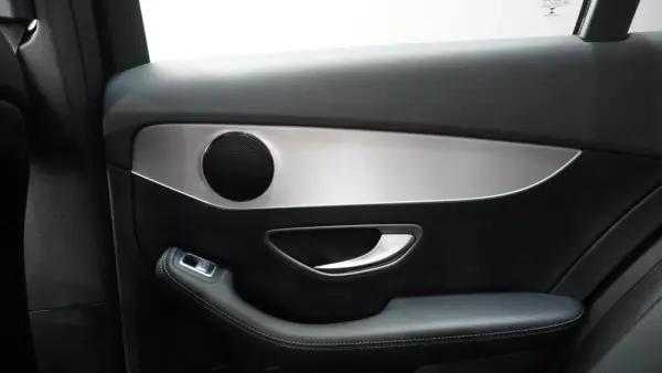 Mercedes-Benz C 180 (BlueTEC) d Station 7G-TRONIC Avantgarde 13