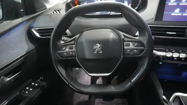 Peugeot 5008 1.2 PureTech Allure Pack 23